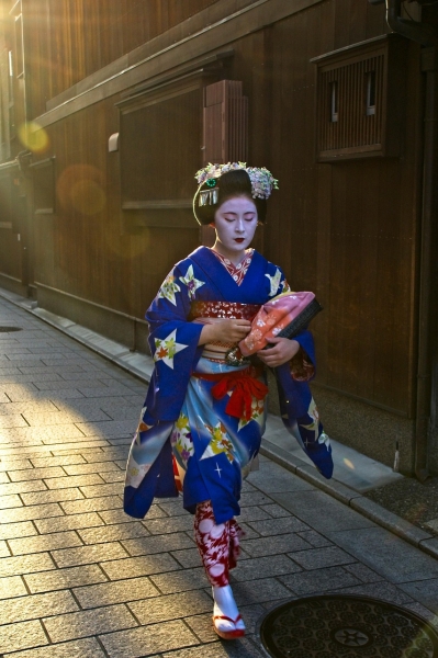 j6geisha.jpg