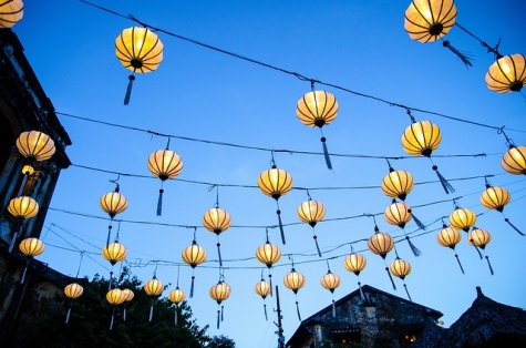 lantern-3707203640.jpg