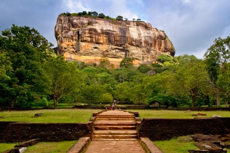 sigiriya-459197640.jpg